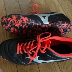 サッカー　スパイクシューズ の画像