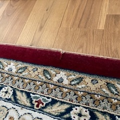 ペルシャ絨毯 年代物の画像