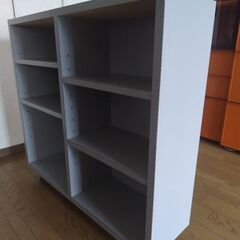 大工さん手造り本棚の画像