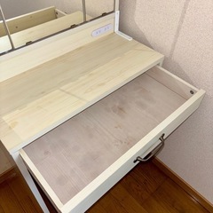 【8月末まで】三面鏡 椅子付き ドレッサーの画像