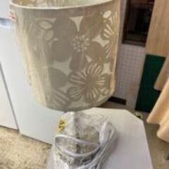 ID:148771　テーブルランプ　ニトリ　※電球はついてませんの画像
