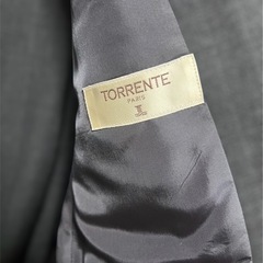 祖父が愛用していたスーツ👔Torrete のかっこいいスーツ🧳の画像