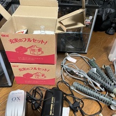水槽、エアーポンプ、備品などの画像