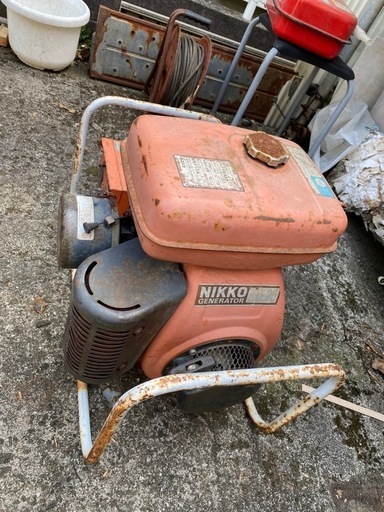 発電機