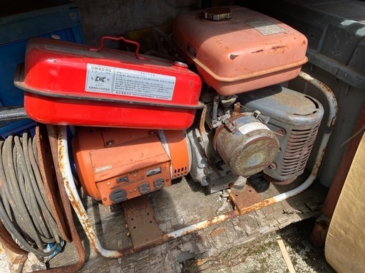 発電機