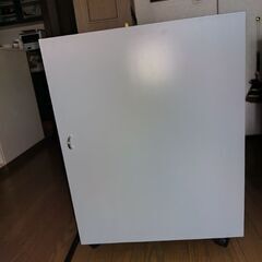 手造り物入れ