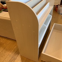 【取引中】絵本ラック　絵本棚の画像