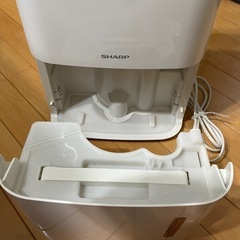 月末迄　SHARP 除湿機　難ありの画像