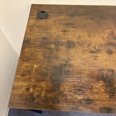 パソコンデスクの画像