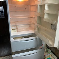 冷蔵庫の画像