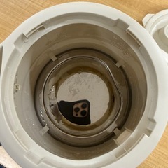 Z 動作確認済　ヘルツフリー 電気ケトル 1リットル 人気のホワイト　の画像