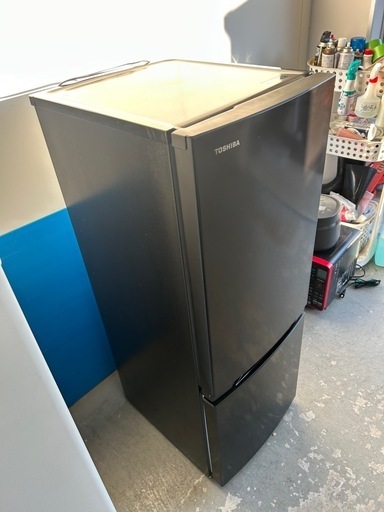 【福岡市引き渡し限定】TOSHIBA 冷蔵庫 2ドア 黒 美品 お買得☆美品☆TOSHIBA☆2023年製☆2ドア☆153L☆ブラック色