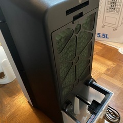 今の時期にピッタリ♫冷風扇 エアクールファン  風量3段階 スイング タイマー付き モード設定付き リモコンと保冷剤付きの画像