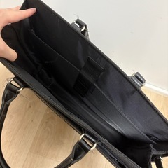 ブラック ビジネスバッグの画像