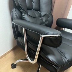 ゲーミングチェアの画像