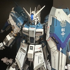 全塗装完成品　RG hiνガンダム&ハイパーメガバズーカランチャー&専用台座セットガンプラ　プラモデルの画像
