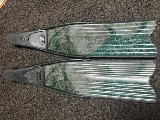 値引き可能です。お待ちしてます。omer (オマー)stingray ロングフィン