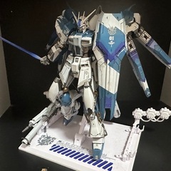全塗装完成品　RG hiνガンダム&ハイパーメガバズーカランチャー&専用台座セットガンプラ　プラモデルの画像