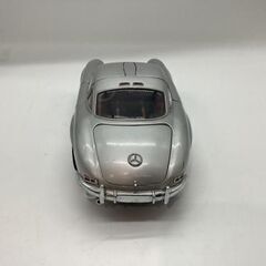 300SL：1/18 モデルカーが買取入荷いたしました！の画像