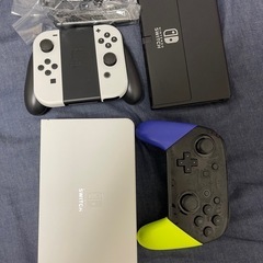 セット→Nintendo Switch とProコントローラーとマリオカート
の画像