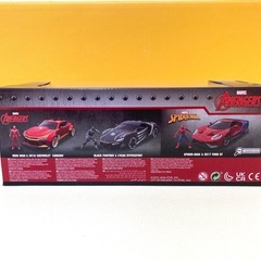 【新品未開封品】1:24 MARVEL IRON MAN & 2016 CHEVROLET CAMAROの画像