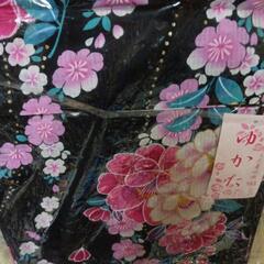 さらりとした浴衣黒地にラメ花新品の画像