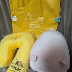 プーさんネックピローディズニー正規品とブタのぬいぐるみ新品セットの画像