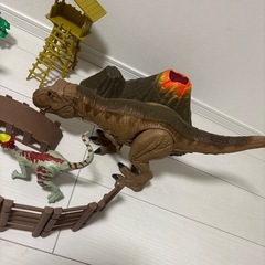 恐竜セットの画像