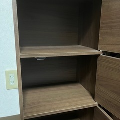 アイリスオーヤマカラーボックス 収納ボックス本棚 扉付きの画像