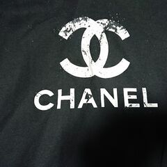 ♠　CHANEL 　シャネル 　パーカー　黒　メンズ 　レディース　どちらでも着られそうですの画像