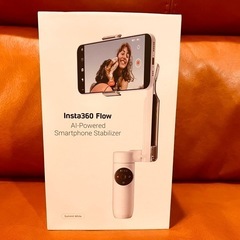 Insta360 Flow   Al搭載スマートフォン用ジンバル  の画像