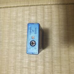 Marlboro CLEARガス充てん式 青色ライターです。ガスが入っていないからか火花は散りますが着火はしません。の画像