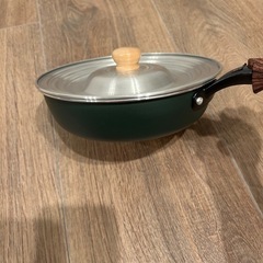 【新品】フライパンの蓋（16㎝〜21㎝位）
の画像