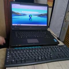 NECノート型パソコン外づけキーボードとマウス付きの画像