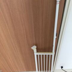 【無料】突っ張り棚 差し上げますの画像