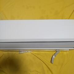 近日取り付けOK！取付標準工事配管4m付き税別。14-16畳100v2016年式富士通。整備、クリーニング済。の画像
