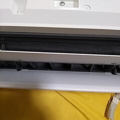 近日取り付けOK！取付標準工事配管4m付き税別。14-16畳100v2016年式富士通。整備、クリーニング済。の画像