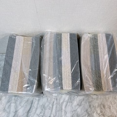 【未使用品】120枚 タイルカーペット ジョイントマット フロアタイル 防音 吸着マット 滑り止め対策 30×30cmの画像