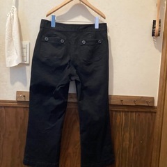 LAURA ASHLEY ブラック 7部丈パンツ サイズ9の画像