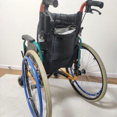カドクラ 自走/介助 車椅子 ノーパンクタイヤ 折りたたみ 背折れの画像