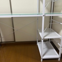 ガラストップデスク の画像