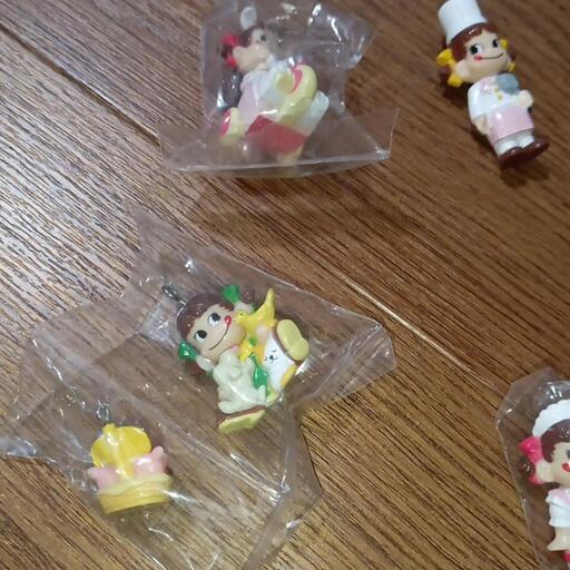 ペコちゃん👧ポコちゃん👦ミニドール各一個400円 (ねこと和解