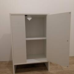 IKEA バッケボー キャビネット 収納家具の画像