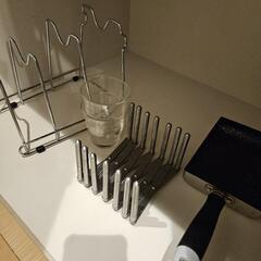 食器、フライパンなどの画像