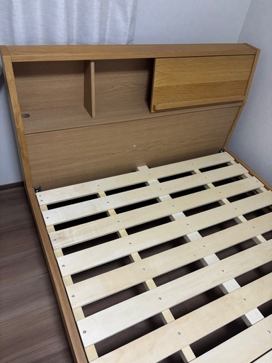 値下げ中 unico（ウニコ）CLAFF セミダブルベッド 値下げ中 unico（ウニコ）CLAFF セミダブルベッド