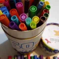 60色ペンの画像