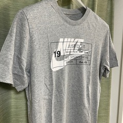 NIKE　THE NIKE TEE　Ｔシャツ　グレー　クルーネック　サイズLの画像