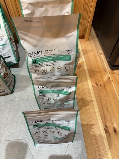 キャットフード　ELMO ヘアボールケア(2㎏×6袋　500g×3)   