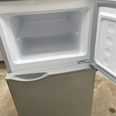 SHARP 冷蔵庫の画像