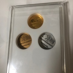 「商談中」1972年札幌オリンピック冬季大会金、銀、銅の３枚セット記念メダルの画像